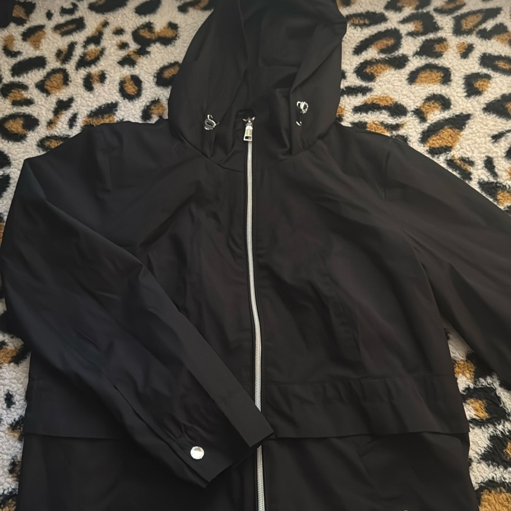 Medium Black zip up windbreaker hoodie